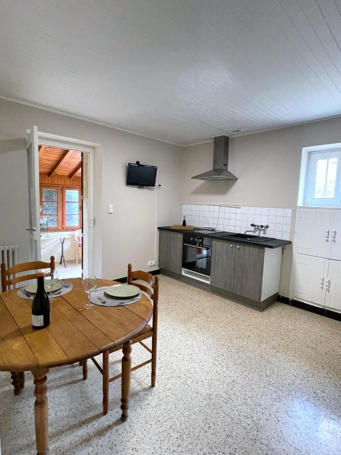 Maison Au Pied De La Roche Solutré-Pouilly Exteriör bild